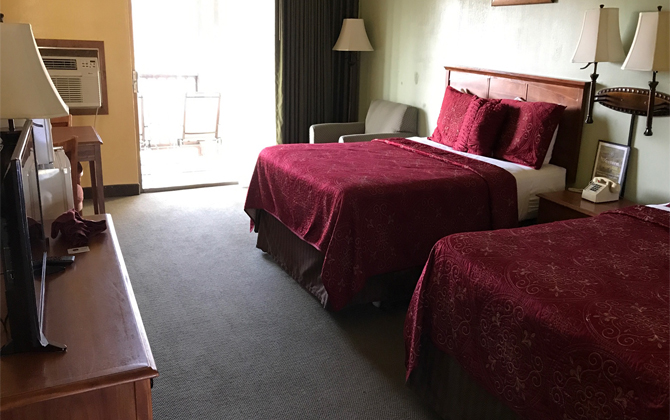 Deluxe 2 queen beds with a view